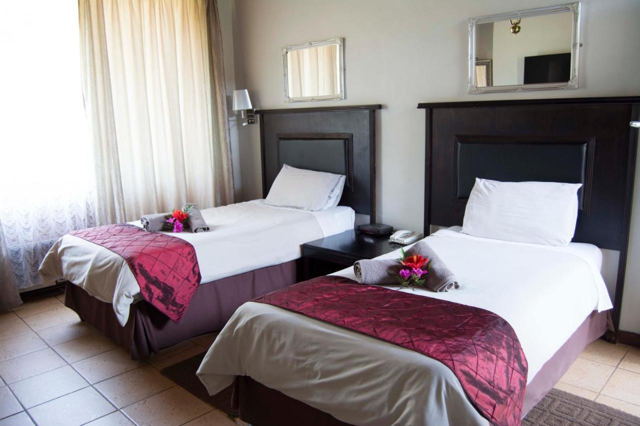 Floreat Riverside Lodge And Spa Sabie Exterior photo